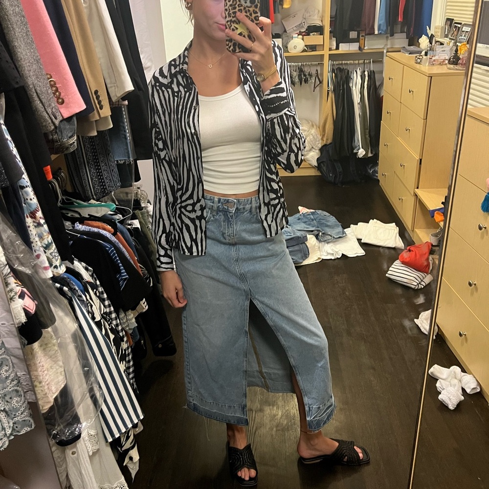 CARLISLE ANIMLA PRINT BUTTON UP